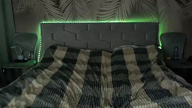 uliastar Adlı Modelin Canlı XXX Sohbeti