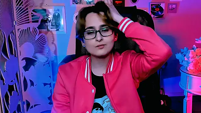 LixeLuna élő XXX-chatje