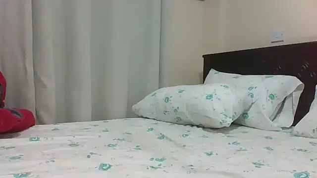 Chat +18 de Huge_Bootybae ao vivo