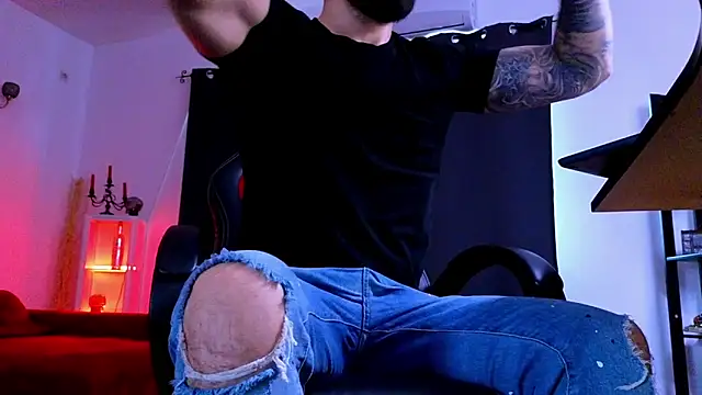 MightyAaron66 现场XXX聊天