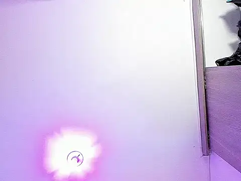 sarah_benjjaminn – Naživo XXX chat