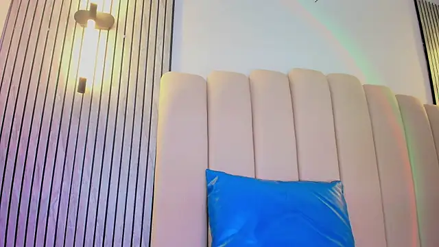 Pokazy przed kamerką – lian_cameron