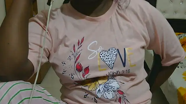 konika_1212 Pertunjukan Webcam