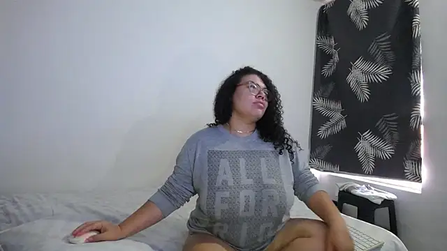 mabigomez00's Live XXX Chat