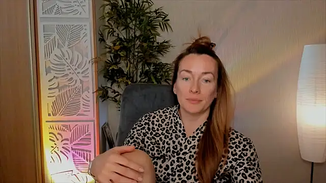 RebeccaMartinez – Naživo XXX chat
