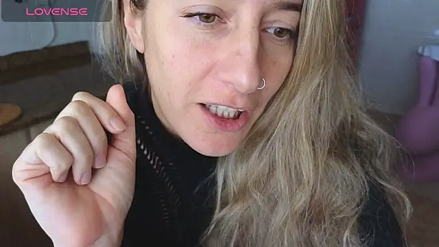 Lunamix Chat XXX live