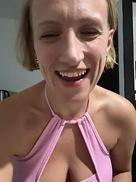 UmaTruewoman Chat XXX in diretta