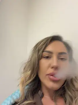 BarbieDoll13 Adlı Modelin Canlı XXX Sohbeti