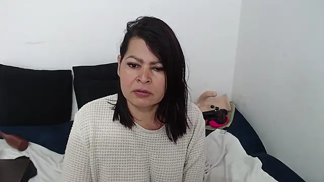 Vickytraviesa's Live XXX Chat