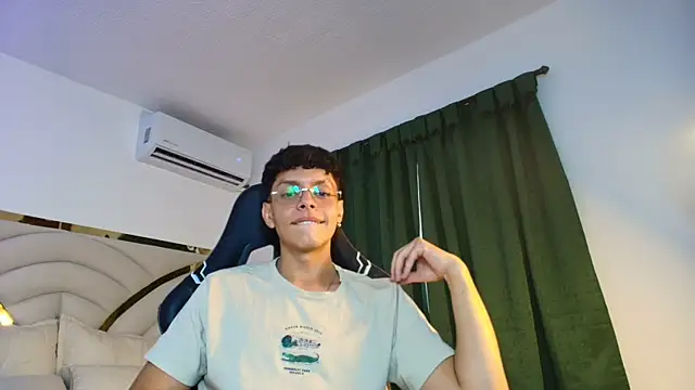 Show webcam de Milo_Storm