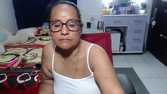 Chatroom XXX en direct de pervert_mommy_