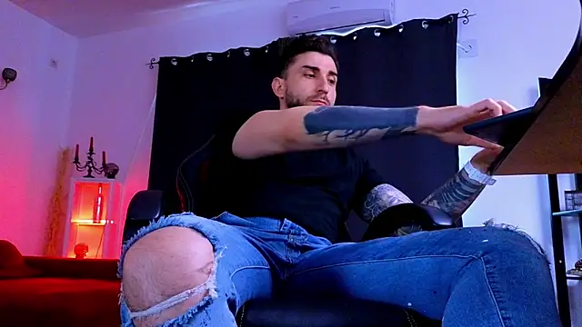 MightyAaron66 라이브 XXX 채팅