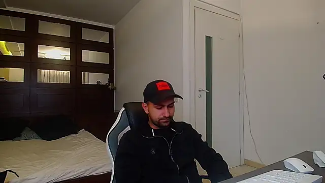 BryceReign's Live XXX Chat