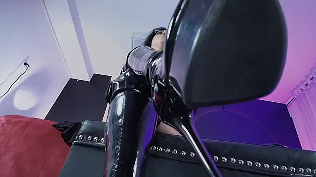 _Jade_16 Live XXX-Chat