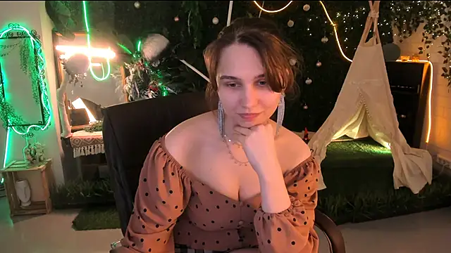 TessaMill Chat XXX live