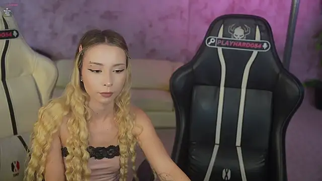 Charlotte_Dreams – Kamerová šou