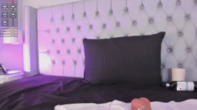 Chat XXX en directo de Lily_StClair