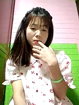 AmyLinee01's Webcam Show