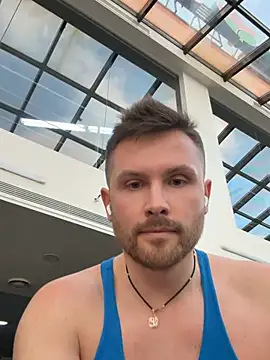 MartinBrandon Adlı Modelin Canlı XXX Sohbeti