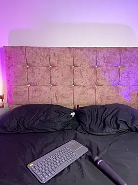 แชท XXX สดของ Annie_bonnie_