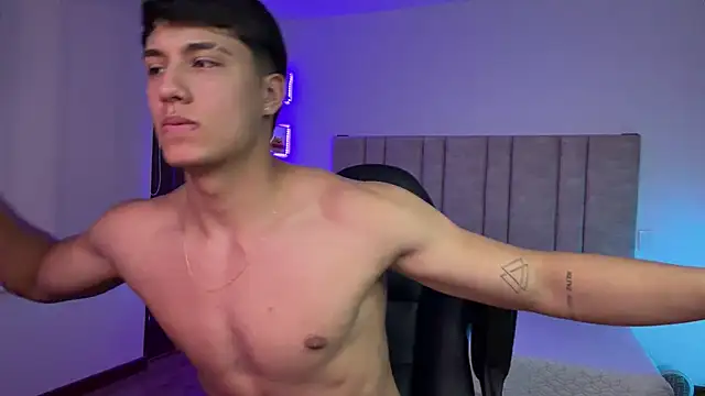 Czat XXX na żywo – CHRIS_MORGAN1