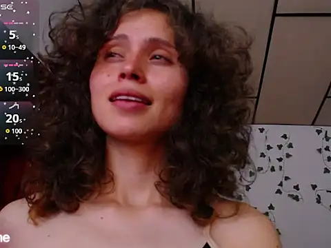 fulfill_fantasies1 élő XXX-chatje