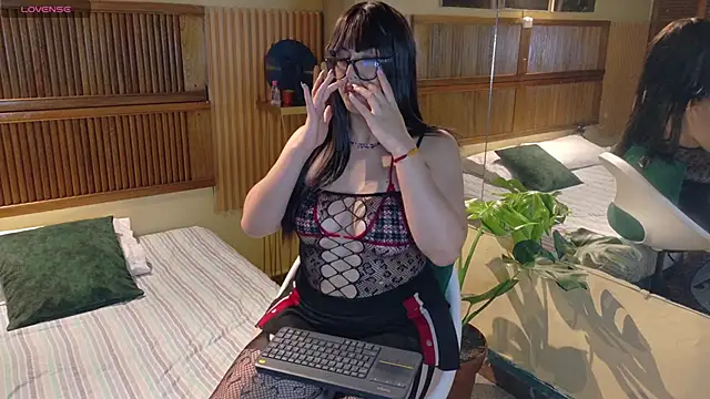 Eli666uwu's Live XXX Chat