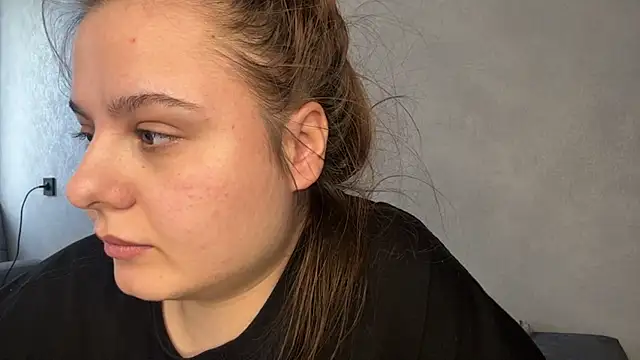 Chat +18 de Ellaizatelly ao vivo