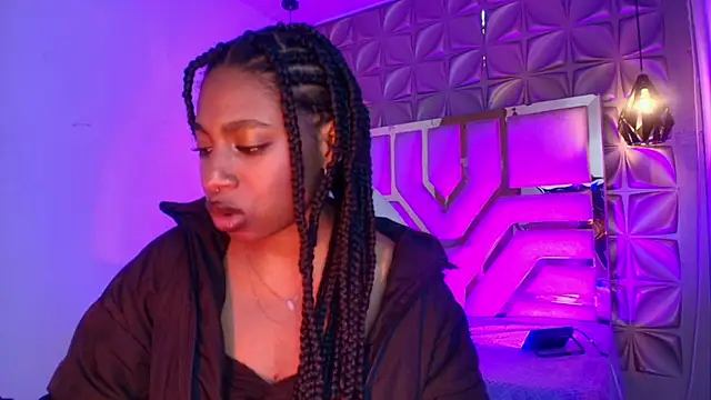 Chat XXX en directo de Queen_perla_