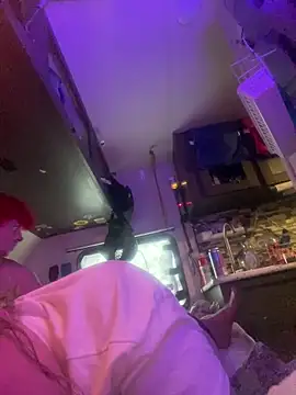 favoritestepsis: διαδικτυακό σόου στην κάμερα