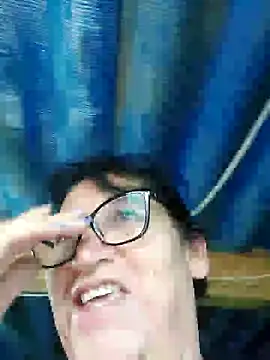 clarita_01's Live XXX Chat