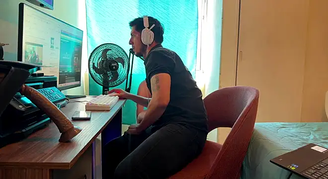 eros_mos Webcam-Show