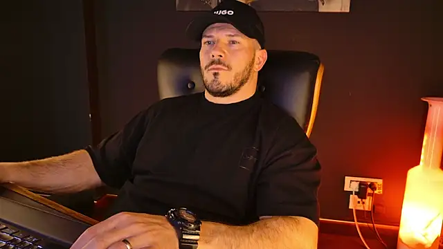 AngeloEric 现场XXX聊天