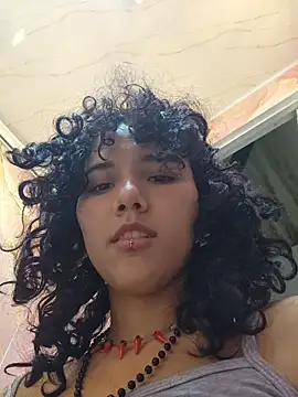 Isabella_Stark Chat XXX in diretta