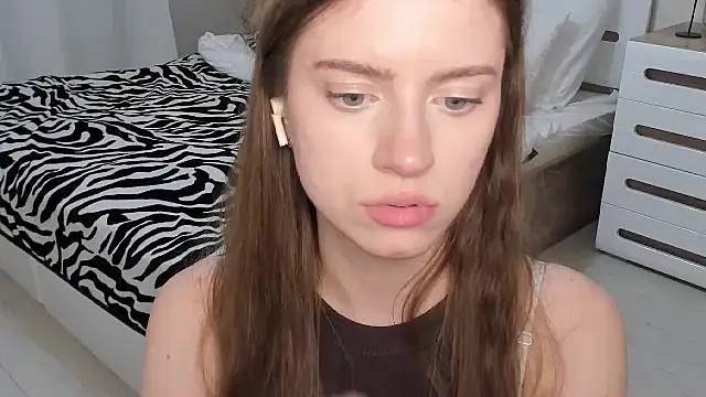 Erica_Kiss' Live XXX Chat