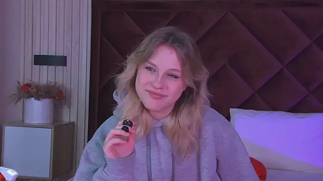 CaitlinSugar's Live XXX Chat