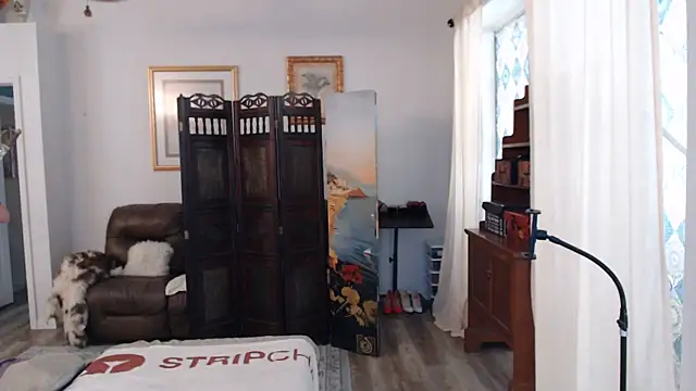 แชท XXX สดของ SindeeDix