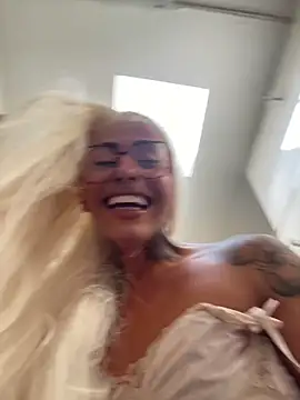 Show modela miss_tatiana_ na web-kameri