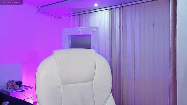 _sharlotte777's Live XXX Chat