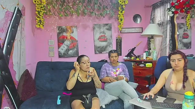 Chat XXX en directo de lesbiancuple