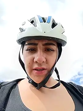 CAROLINE__07 即時 XXX 聊天