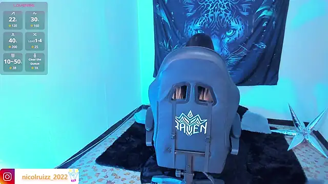 Chatroom XXX en direct de Nicolle_Ruizz