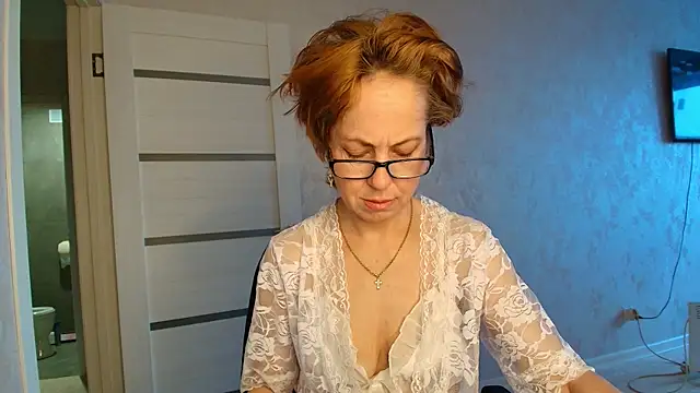 LioraWeiss' Live XXX Chat