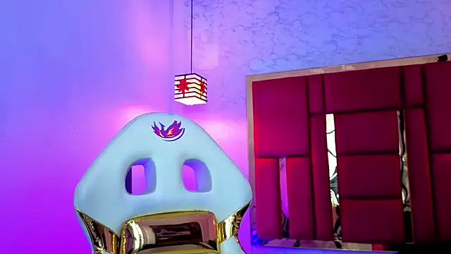 Chat +18 de moon_winy ao vivo