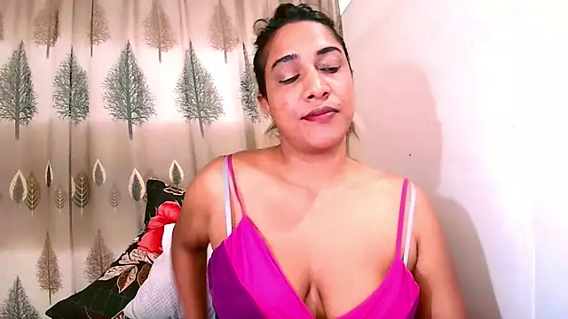 Chatroom XXX en direct de Indian_Erotic69