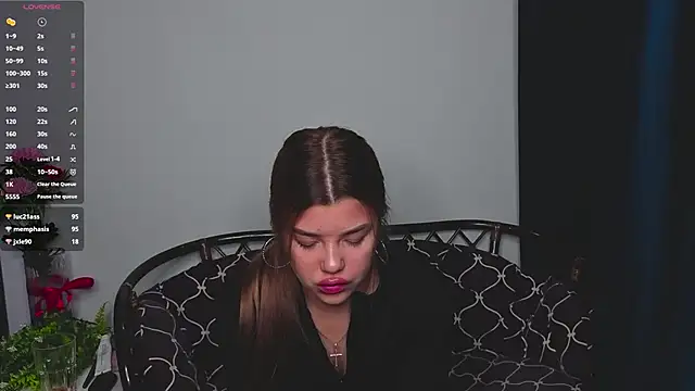 DelenaRinesn Live XXX chat