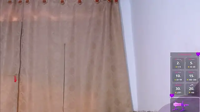 Bicky_24: онлайн-секс-чат