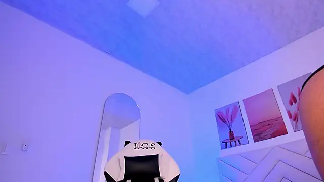 Brianna_bigboobs: онлайн-секс-чат