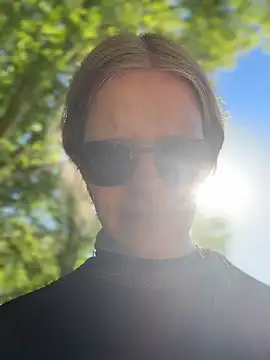 Bikergirl_97 – webcam-show