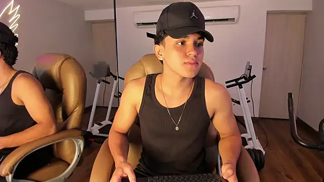 _TaylorBlack Webcamshow